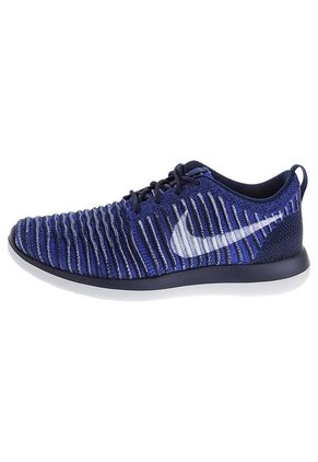 Tenis Lifestyle Azul Nike Roshe Two Flyknit