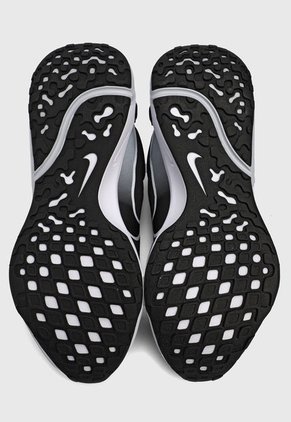 Tenis Running Negro-Blanco Nike Renew Run 3