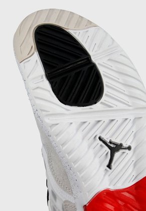 Tenis Basketball Blanco-Negro-Rojo Nike Jordan Max 200