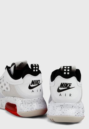 Tenis Basketball Blanco-Negro-Rojo Nike Jordan Max 200