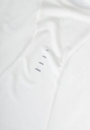 Camiseta Running NIKE Swift Marfil