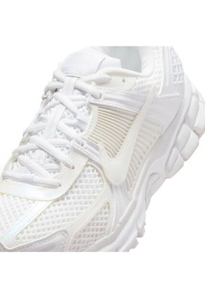 Tenis Mujer Lifestyle Nike Zoom Vomero 5 SE Blanco