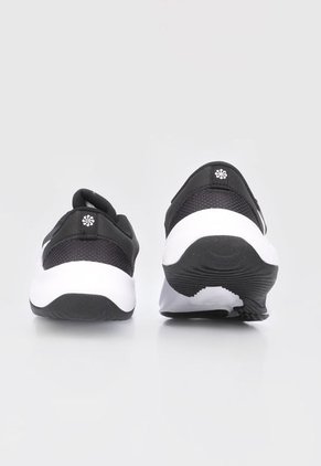 Tenis Training Negro-Blanco Nike Legend Essential 3 NN