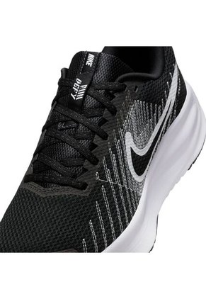 Tenis Nike Run Defy Hombre-Negro/Blanco