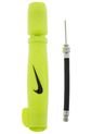 Inflador Amarillo Neón Nike Dual Action Ball Pump de Nike
