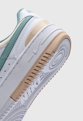 Tenis NIKE Gamma Force Blanco