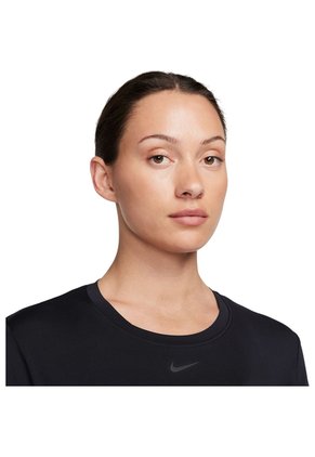 CAMISETA NIKE MUJER FN2798-010 Talla S