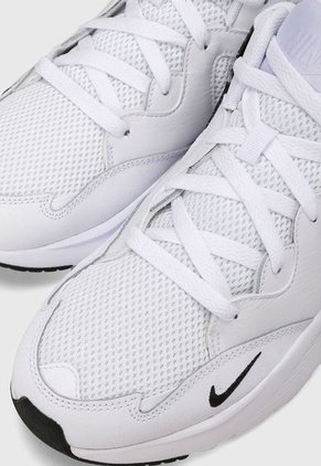 Tenis Lifestyle Blanco-Negro Nike Air Max 2020