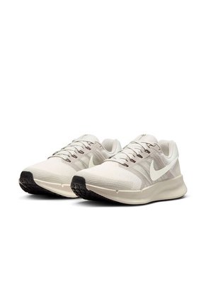 TENIS NIKE MUJER DR2698-011 RUN SWIFT Talla 7