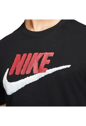Camiseta Nike Sportswear-Negro