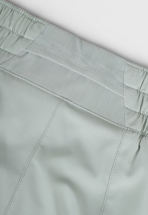 Short Deportivo NIKE One Verde