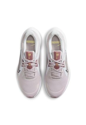 Tenis Mujer Nike Quest 5 Rosa Claro