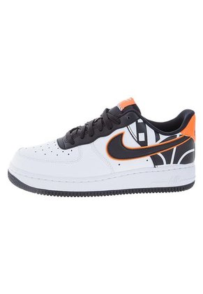 Lifestyle Blanco-Naranja-Negro Nike Air Force 1 '07 Lv8