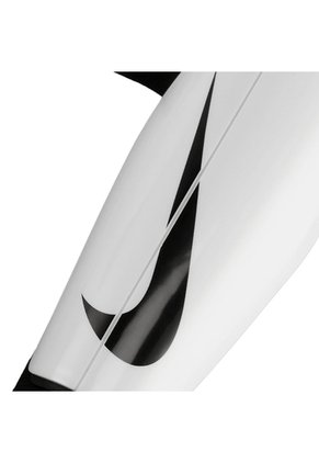 Canilleras Nike Charge Hombre-Blanco