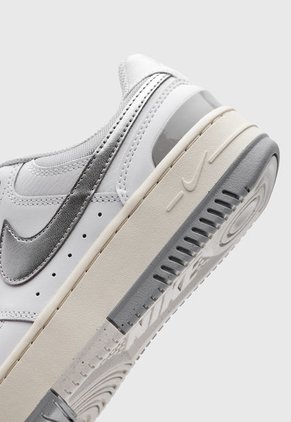 Tenis NIKE Gamma Force Blanco