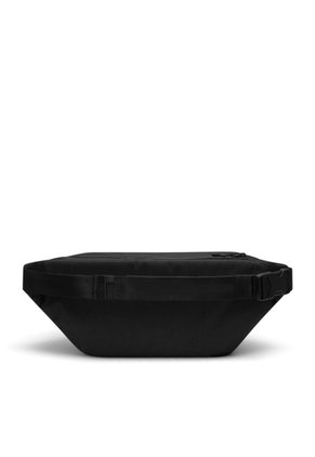 Canguro Nike Elemental Premium Hombre-Negro