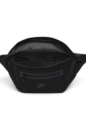 Canguro Nike Elemental Premium Hombre-Negro