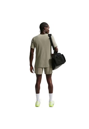 Camiseta Nike Tee Std Pro Hombre-Verde Oliva