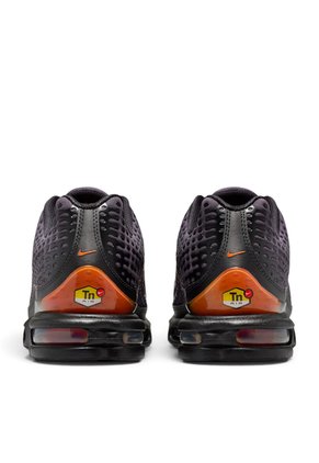 Tenis Nike Air Max Plus Vii Hombre-Negro