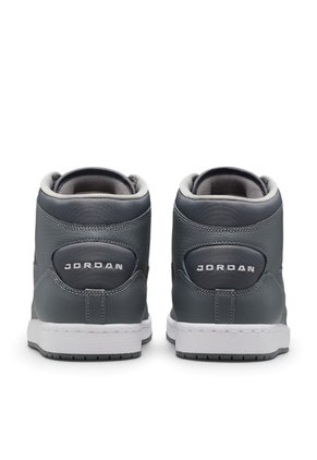 Tenis Nike Jordan Court Connect Mid Hombre-Gris