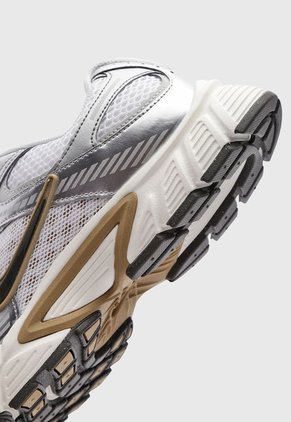 Tenis NIKE V5 RNR  Blanco