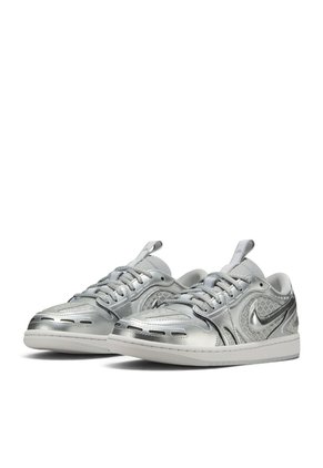 Tenis Nike Air Jordan 1 Low Method Mujer-Plateado
