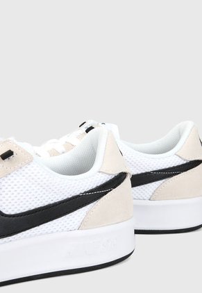 Tenis Skateboarding Beige-Blanco-Negro Nike SB Adversary
