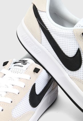 Tenis Skateboarding Beige-Blanco-Negro Nike SB Adversary