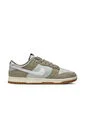 Tenis Hombre Nike Dunk Low Retro SE Gris de Nike