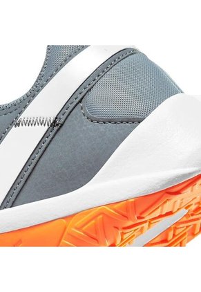 Tenis Nike Legend Essential 2-Gris Claro