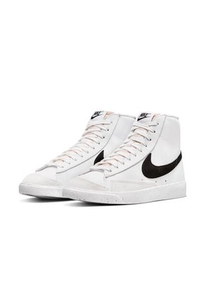 TENIS NIKE MUJER DO1344-101 BLAZER Talla 9