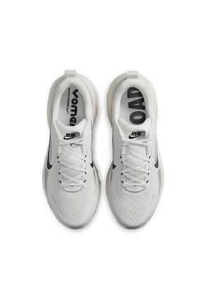 TENIS VOMERO 18 NIKE