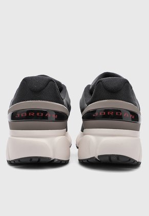 Tenis Lifestyle Nike Jordan Trunner Flow Negro