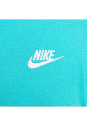 Camiseta Nike Sportswear Club-Celeste