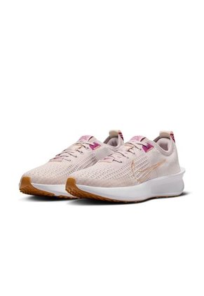 Tenis Nike Interact Run Mujer-Rosa Claro