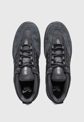 Tenis NIKE SB Vertebrae Negro