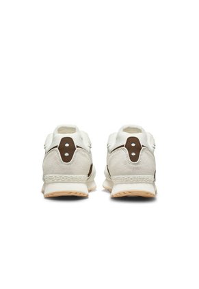 Tenis Nike Venture Runner Mujer-Blanco