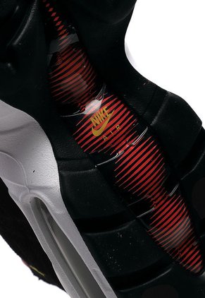 Tenis Lifestyle Negro-Rojo-Blanco-Amarillo Nike Air Max 95 Essential