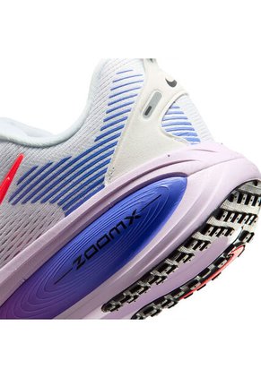 TENIS NIKE VOMERO 18  NIKE