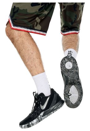 Tenis Training Negro-Plateado Nike Kyrie Flytrap II