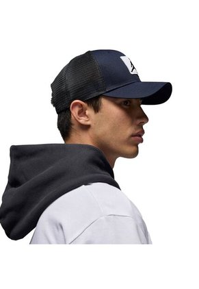 GORRA NIKE FZ0774-010 Talla M-L