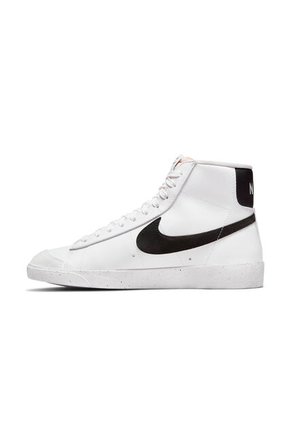 TENIS NIKE MUJER DO1344-101 BLAZER Talla 8