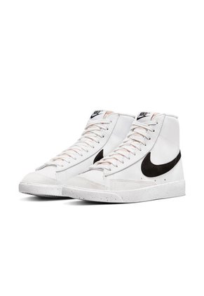 TENIS NIKE MUJER DO1344-101 BLAZER Talla 8