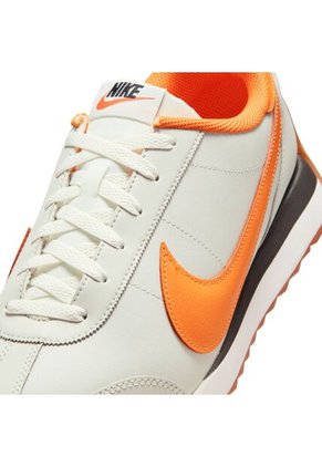 Tenis Hombre Lifestyle Nike Pacific De Cuero Naranja