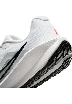 Tenis Nike Downshifter 13 Hombre-Blanco/Negro