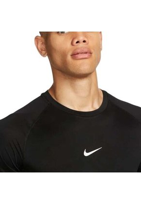 Camiseta Nike Pro-Negro