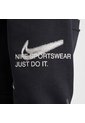 Buzo Niños Lifestyle Nike Sportswear Club Negro de Nike