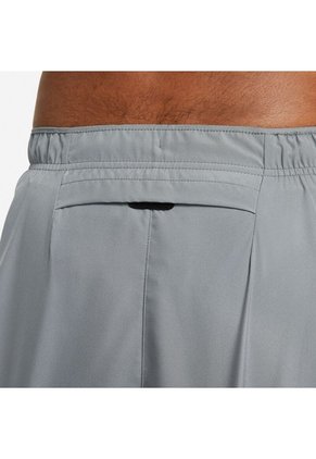 Pantaloneta Hombre Nike Challenger Gris