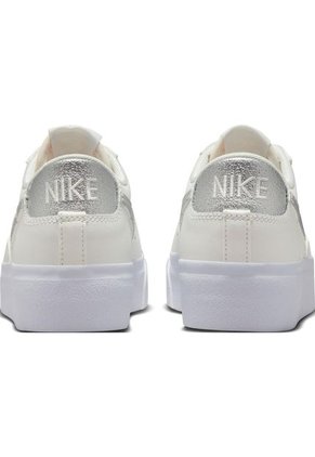 Tenis Mujer Nike Blazer Low Platform - Blanco
