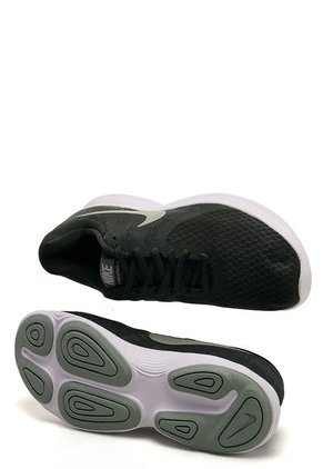 Tenis Running Verde oliva-Blanco Nike Revolution 4